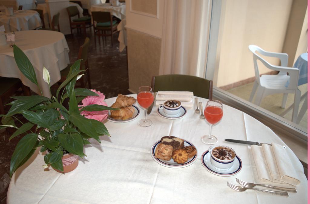 Hotel Terme Alexander Ischia Exterior photo