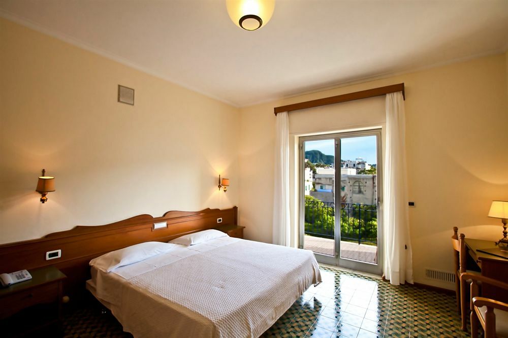 Hotel Terme Alexander Ischia Exterior photo