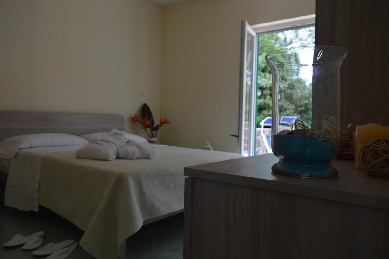 Hotel Terme Alexander Ischia Exterior photo